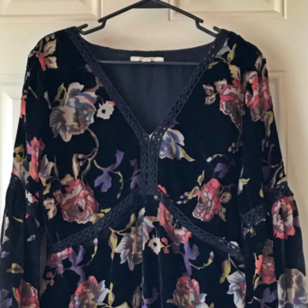 francesca's miami XL black velvet floral dress